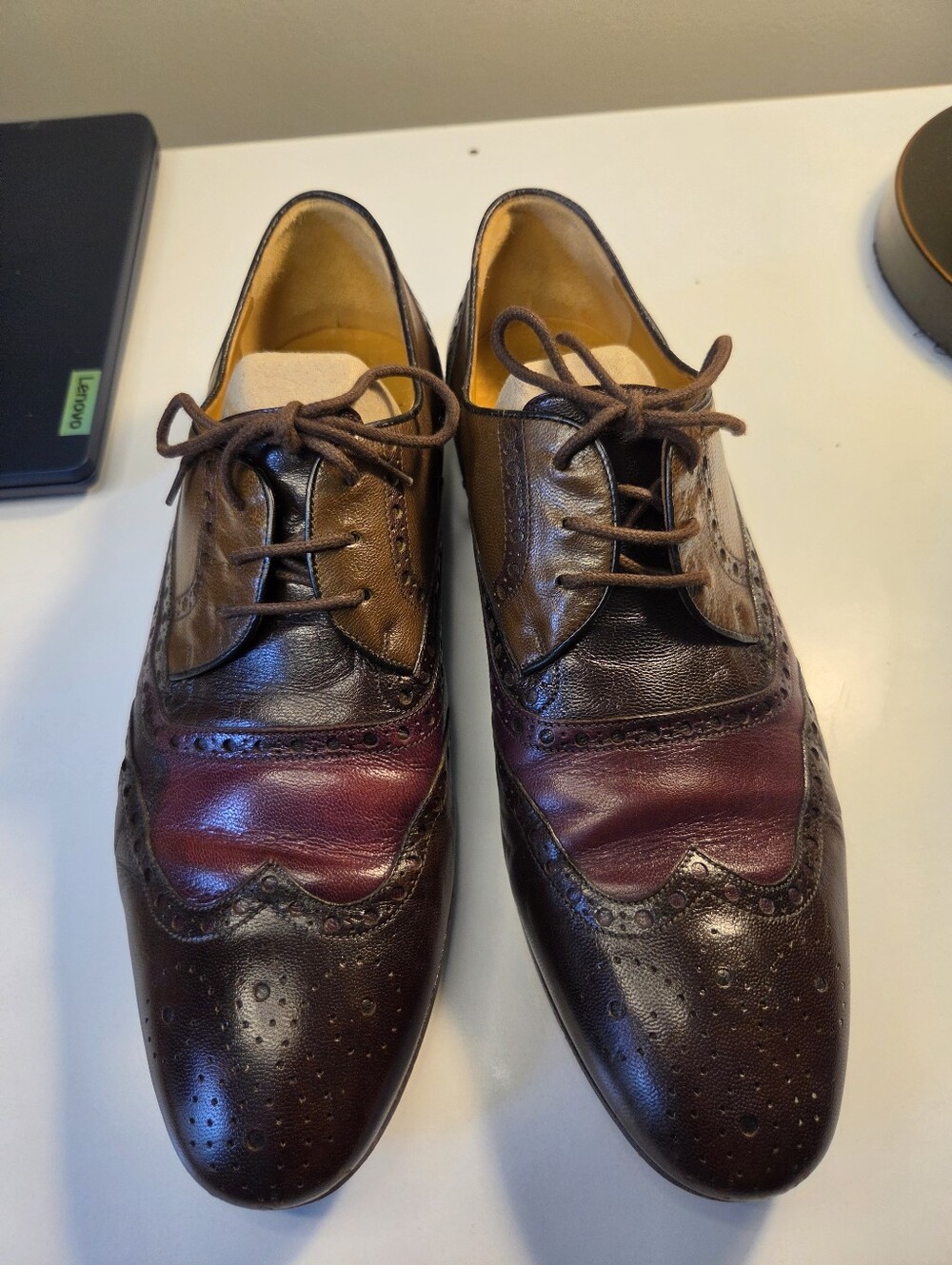 GUCCI Mens Two-Tone Brown and Burgundy Wingtip Dress Shoes Size 40